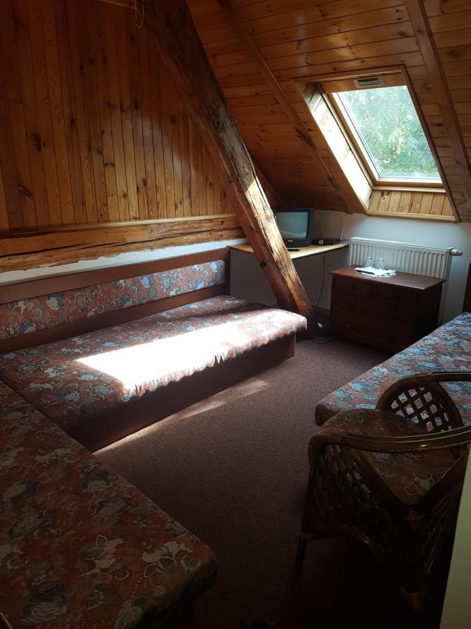 Hostinec Selsky Dvur Zbiroh エクステリア 写真